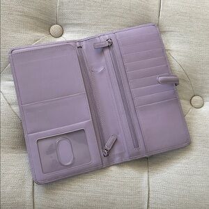 Levenger Travel Organizer Wallet